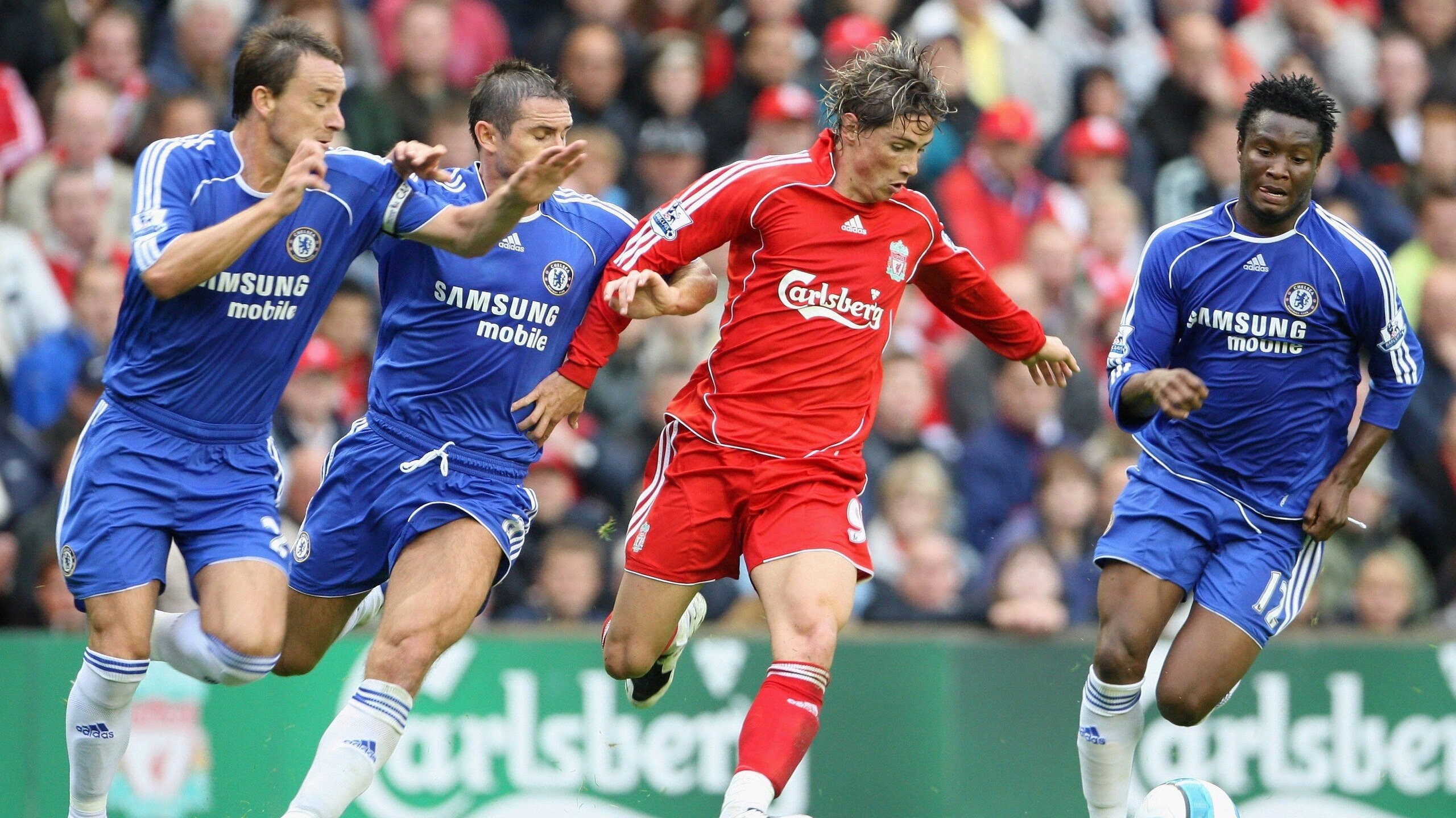 开云在线直播-紫金钢铁长城！湖人以防守碾压雷霆，詹姆斯终场制胜再现永恒王者