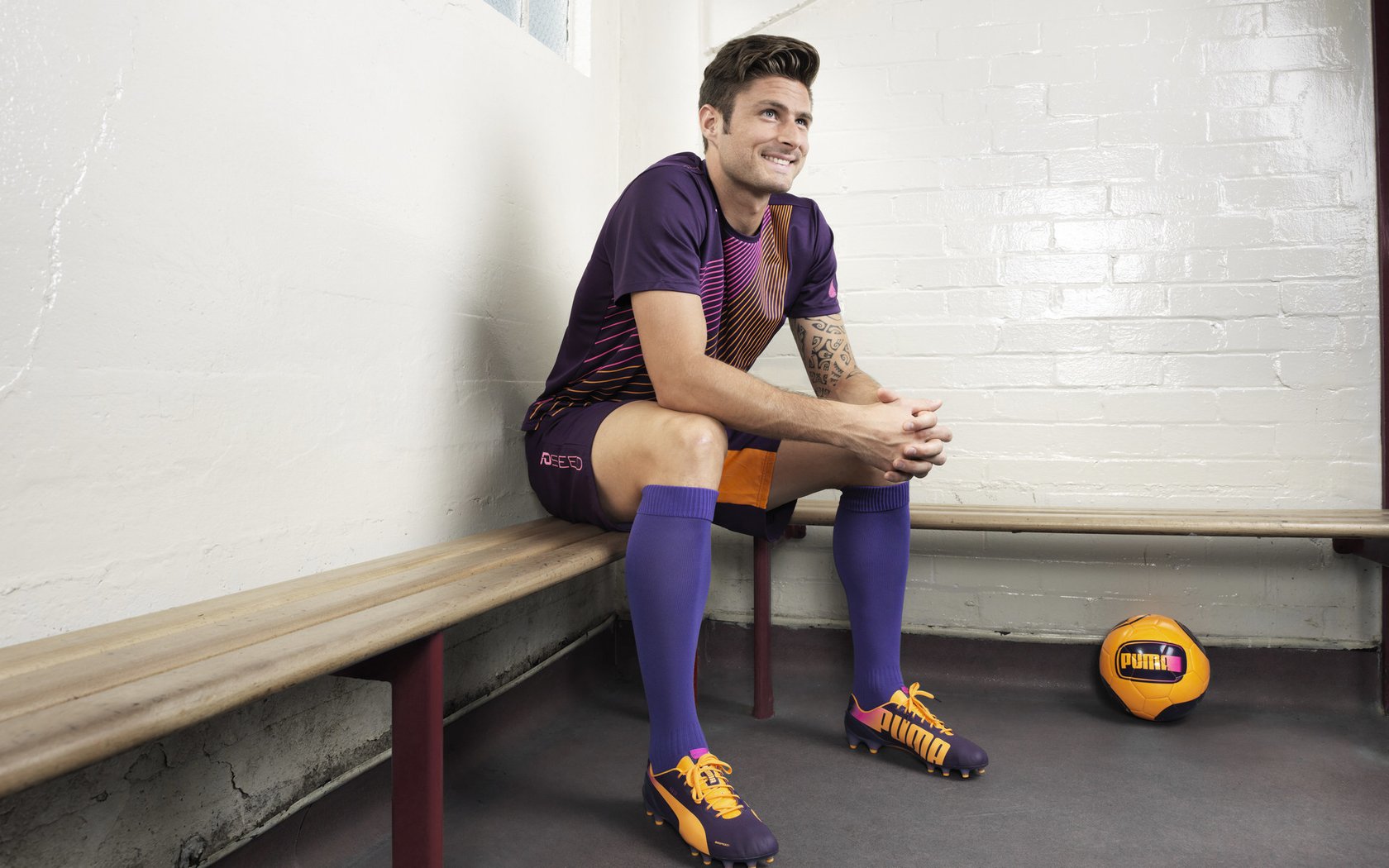 开云体育入口-鏖战,冰火之间的张本智和时刻